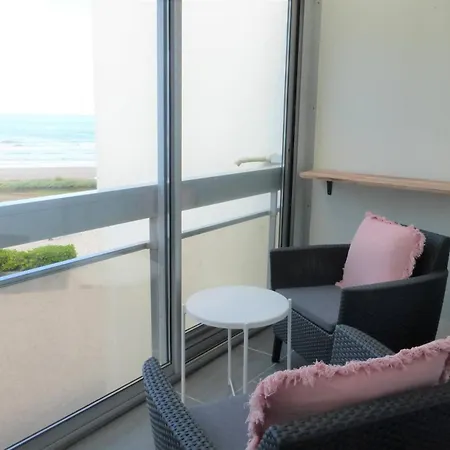 Sg020-126 3 Pieces 5 Couchages Gilles Croix De Vie *