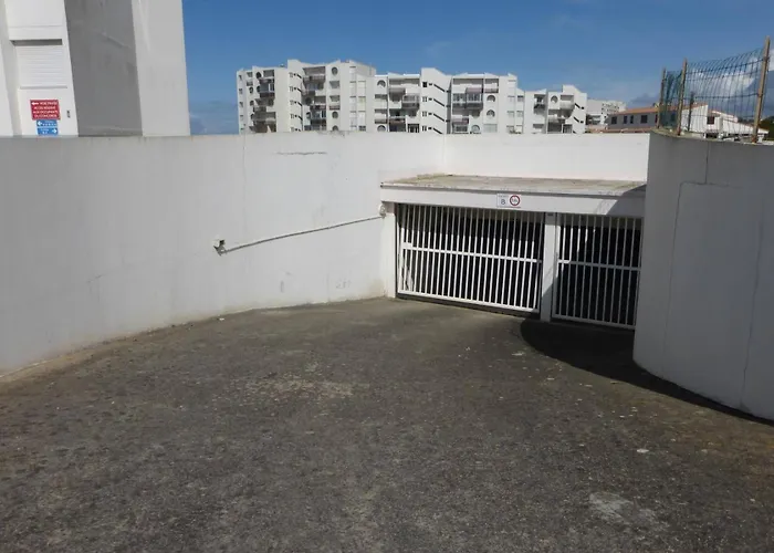 Sg020-126 3 Pieces 5 Couchages Gilles Croix De Vie *